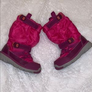 Stride Rite snow boots
